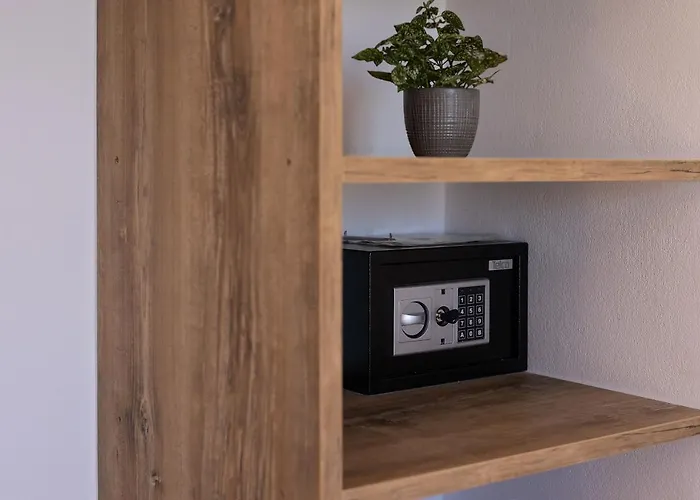 Sea La Vie - 1 Bedroom Apartment *